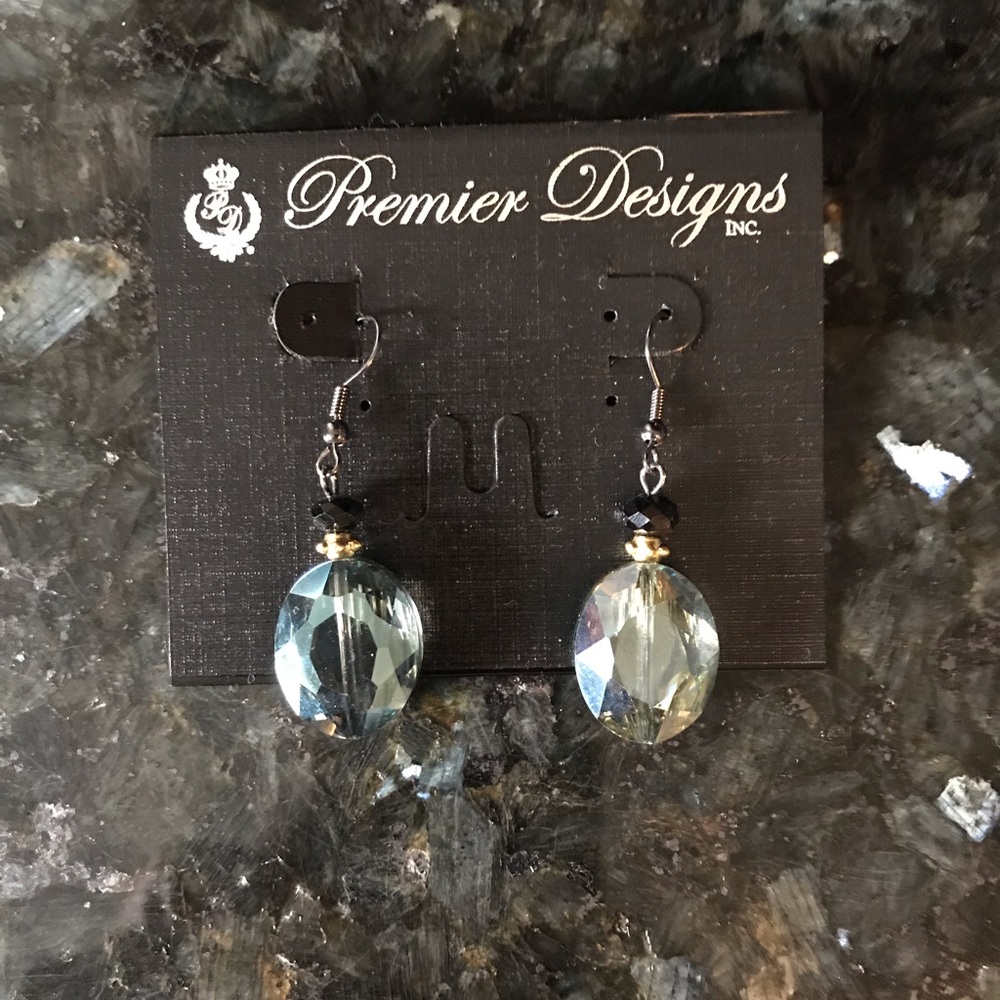 Premier designs